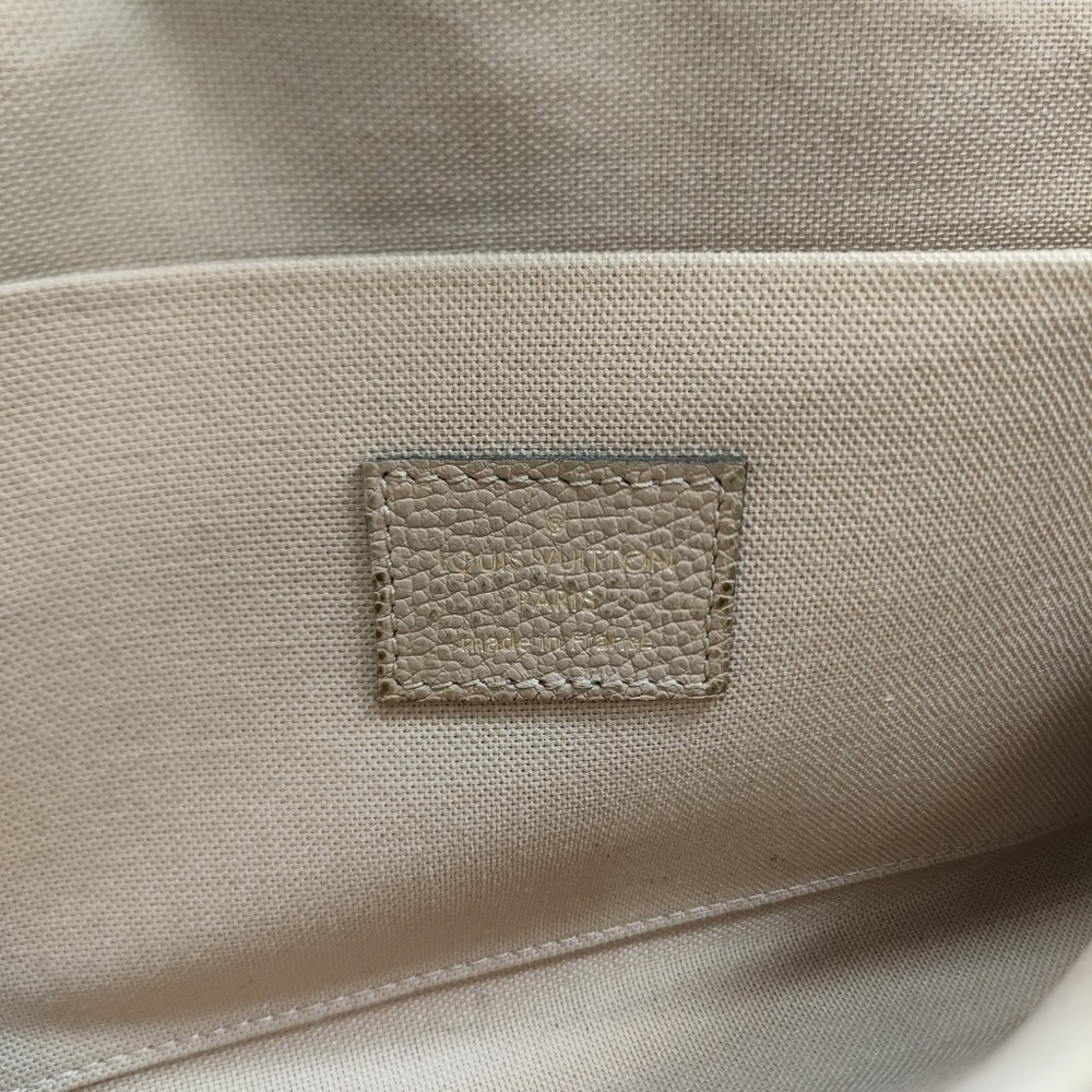 Louis Vuitton Felicie - Picture 16 of 16